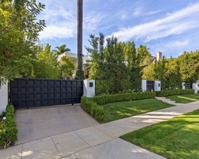 605 North Hillcrest Road. Property for Rent in Beverly Hills, CA for $45,000 with 7 bedrooms and 7 full baths. This 5,007 square foot property was built in 1986 on a lot size of 0.27.. Architectural Elegance & Tranquil Luxury in the Beverly Hills Flats. Designed by Marshall Lewis with interiors by Cooper + Cooper, this contemporary estate blends Tuscan warmth with modern sophistication. Soaring...