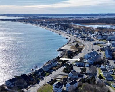 3 Bedroom 3BA 1929 ft Condo For Sale in HAMPTON, NH