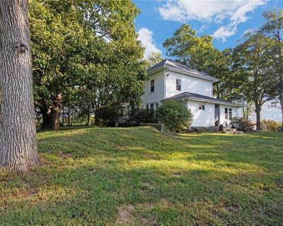 4 Bedroom 3BA 2214 ft Single Family House For Sale in Plattsburg, MO