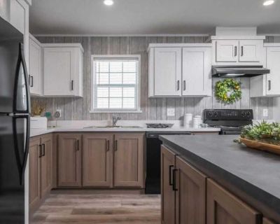 3 Bedroom 2BA 1056 ft Mobile Home For Rent in Valparaiso, IN