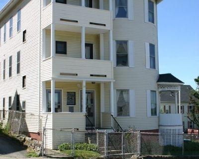 3 Bedroom 1BA 1700 ft Apartment For Rent in Worcester, MA