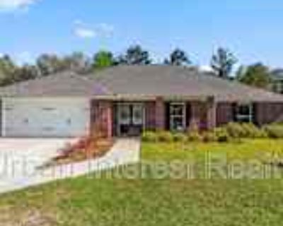 4 Bedroom 3BA 2581 ft² House For Rent in Crestview, FL 4701 Chanson Crossing