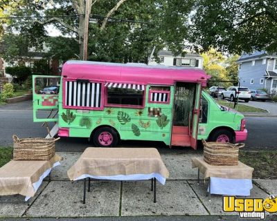 CUTE 2004 GMC Savana Cutaway Mobile Boutique Truck Retail Bus Ice Cream Truck