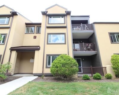2 Bedroom 1BA 936 ft Apartment For Rent in Plainsboro, NJ