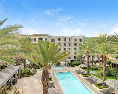 2 beds 2 bath house vacation rental in Glendale, CA