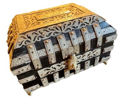 Antique Horn & Wood Decorative Box