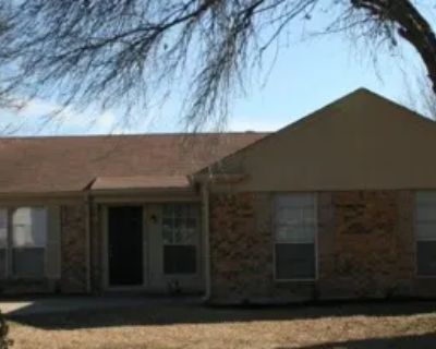 3 Bedroom 2BA 1052 ft Condo For Rent in FORT WORTH, TX