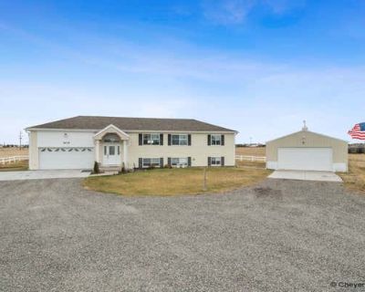 3 Bedroom 2BA 2600 ft Single Family Home For Sale in CHEYENNE, WY