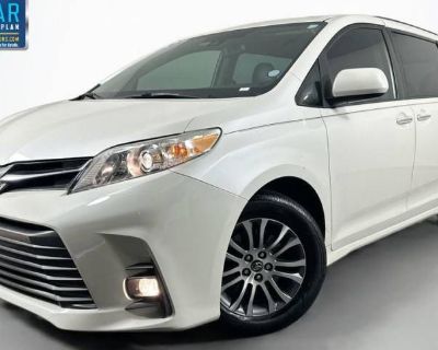 Used 2020 Toyota Sienna XLE Auto Access Seat