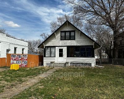 2 Bedroom 1BA 1132 ft Pet-Friendly Single Family Home For Rent in Omaha, NE