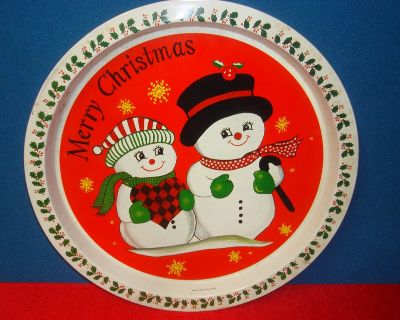 VINTAGE ROUND METAL CHRISTMAS SERVING TRAY