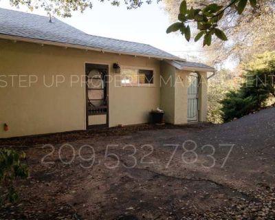 3 Bedroom 2BA 2026 ft Pet-Friendly Apartment For Rent in Sonora, CA