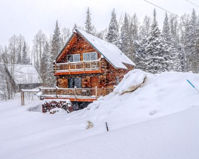 3 Bedroom 2BA Cabin Vacation Rental in Mountain View Hideaway, Brian Head, UT