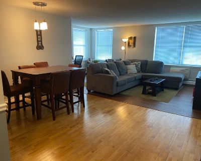 Total rooms: 2. Deposit: $780.00 * Utilities included?: No. No preference. Smoking is allowed. Not for couples. Furnishings: Unfurnished * Yard/patio: Yes * Disabled access: Yes * Living room: shared * Broadband included: Yes. Availability Available Now Minimum term 4 months Maximum term None Short rentals considered. Hello! This space is available November 1st. It s a very spacious 2 bed/2bath...