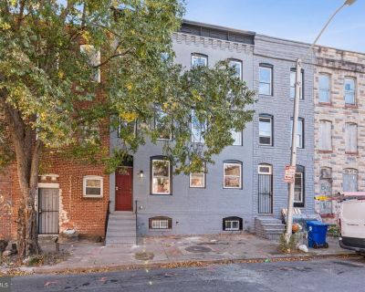5 Bedroom 3BA Townhouse For Sale in Baltimore, MD