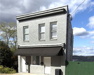 3367 Ridgway. Property for Rent in Polish Hill, PA for $1,795 with 2 bedrooms and 1 full bath. This 1,350 square foot property was built in 1900.. Polish Hill Fully Renovated 2-Bedroom Duplex offers plenty of space, modern charm, and stylish updates throughout. Located in the heart of Polish Hill, it s just a 15 25 minute walk to the University of Pittsburgh, Carnegie Mellon, Bloomfield Commerc...
