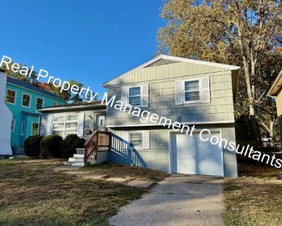 Freshly Painted 3 Bedroom. Charming and musical, Kansas City is known for blues, jazz, and barbecue. W/D hookup Garage Air conditioning Extra storage Carpet Range Unit Amenities air conditioning carpet extra storage oven range refrigerator w/d hookup Property Amenities on-site laundry parking garage. limit. 3 Bedroom. 1 Bathroom. 1222 ft