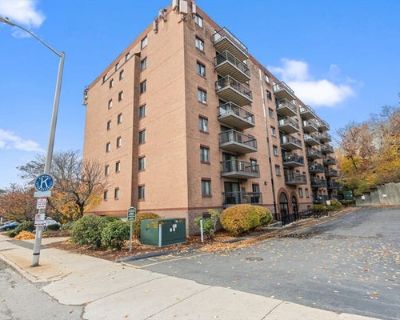 3 Bedroom 2BA 1258 ft Condominium For Sale in MEDFORD, MA