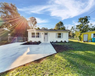 2 Bedroom 1BA 864 ft Single Family Home For Sale in ORLANDO, FL