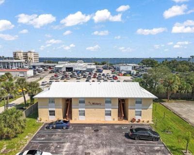 Hickory St Apt,melbourne, Flat For Rent