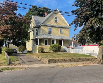 4 Bedroom 2BA 2460 ft Single Family House For Sale in Bridgeport, CT