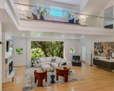 4914 Rollingwood DR. LEASE this GEM in Rollingwood! Minutes from Downtown Austin, Zilker Park, and top-rated Eanes ISD schools, this 4-bed, 4.5-bath home offers the perfect mix of style and comfort. The main level features an impressive vaulted entry, open living and dining areas, and a spacious primary suite with walk-in closet, jetted tub, and dual vanities. The chef s kitchen comes equipped ...