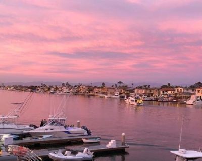 Duffy Boat Cruises in Huntington Harbor