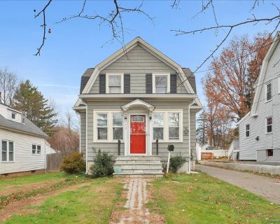 2 Bedroom 1BA 1274 ft Single Family House For Sale in West Hartford, CT