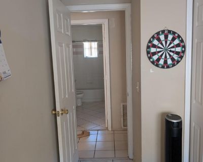 Unfurnished Room for Rent - Female Only