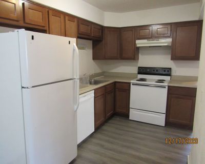 2 Bedroom 1BA Pet-Friendly Apartment For Rent in Lake Ozark, MO