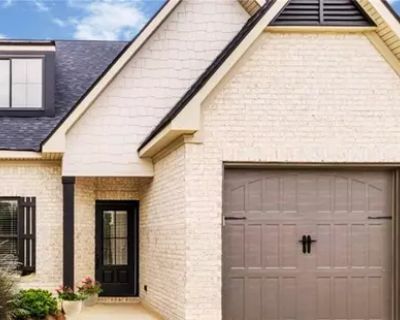 3 Bedroom 3BA 1808 ft Townhouse For Sale in Auburn, AL