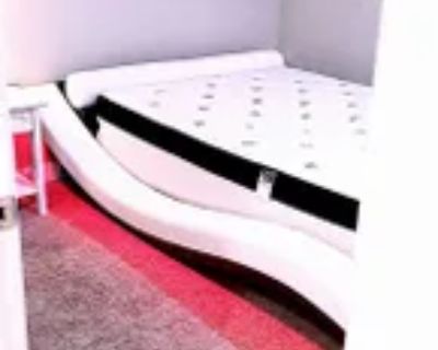 5 Bedroom 334 ft House For Rent in Penticton, BC