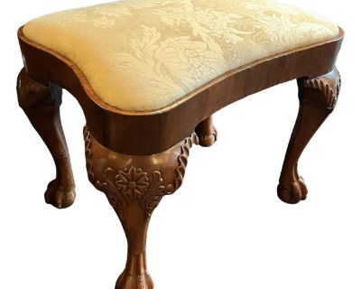 Mid 18th Century George II Walnut Stool Property of Nelson a Rockefeller & John.D.R