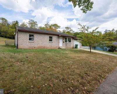 3 Bedroom 2BA 1120 ft Apartment For Rent in Harrisburg, PA