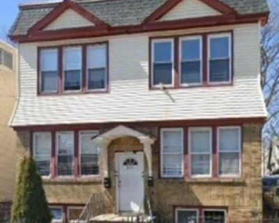 2 Bedroom 1BA Apartment For Rent in Newark, NJ