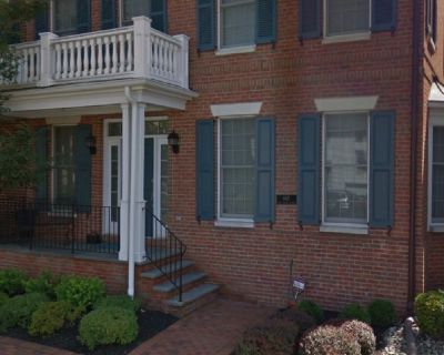 Large Townhouse  available for lease/sublease in Newtown, PA