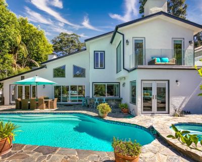 4 beds 4 bath house vacation rental in Beverly Hills, CA