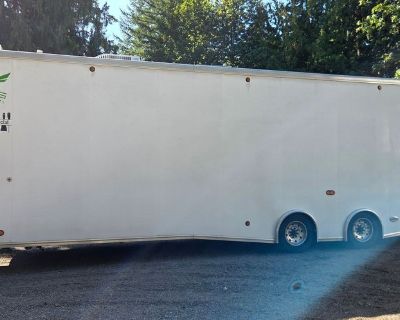 2010 Fusion stacker with bathroom package