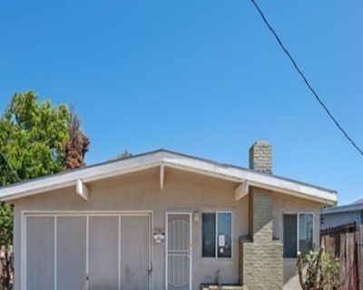 3 Bedroom 1BA 969 ft Single Family Home For Sale in East Palo Alto, CA