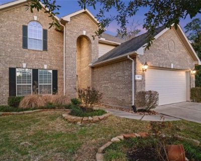 131 Hawkhurst Cir. Fully furnished 2 story home. Master down and three bedrooms up. The backyard is amazing foe gathering by the pool. Just bring your personal belongings and feel like home. 4 Bedroom. 3.5 Bathroom. 2258 ft . Furnished