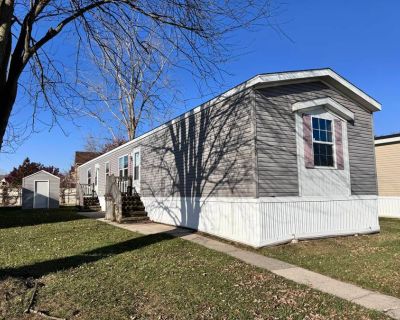 25138 Oxford. This 3-bedrrom 2-bathroom home, is just the right size for you. Featuring a large Livingroom and eat in kitchen great for entertaining. Includes a primary bedroom with ensuite and walk in closets throughout. Schedule an appointment today to view this wonderful home.. Central air conditioning Dishwasher. 3 Bedroom. 2 Bathroom. 1216 ft