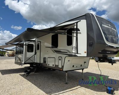 2025 Forest River Rv Flagstaff Classic 361RL