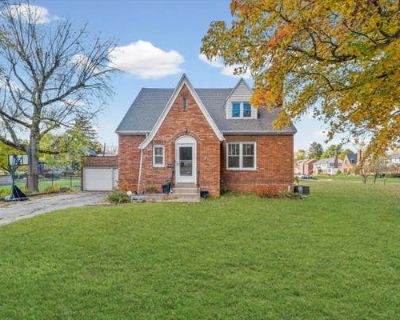 3 Bedroom 2BA 1696 ft Single Family Home For Sale in DANVILLE, IL