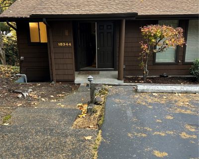 2 Bedroom 1196 ft House For Rent in Tukwila, WA