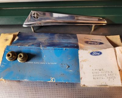 NOS OEM Ford 1963 Fairlane Fender Top Ornament Emblem Guide Trim