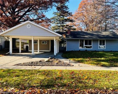 3 Bedroom 2BA 1540 ft Single Family House For Sale in Marysville, MI