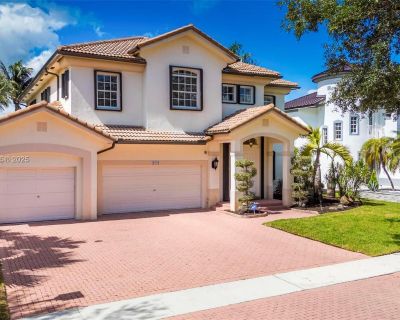 4 Bedroom 5BA 3510 ft Apartment For Rent in Miramar, FL