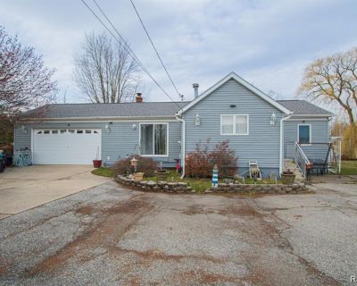 3 Bedroom 1BA 1326 ft Single Family House For Sale in Chesterfield, MI