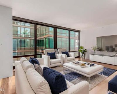 1 Bedroom 1BA 898 ft Condominium For Sale in PHOENIX, AZ