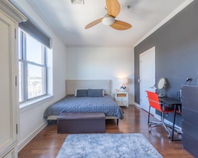 Total rooms: 2. Deposit (Room 1): $1,800.00 * Deposit (Room 2): $1,500.00 * Utilities included?: Yes. References required. No preference. Non-smoking. Couples are welcome. Age preference: 18 - 60. Furnishings: Furnished * Parking: Yes * Garage: No * Yard/patio: No * Balcony/roof terrace: No * Disabled access: No * Living room: shared * Broadband included: Yes. Availability Available Jan 01 2026...